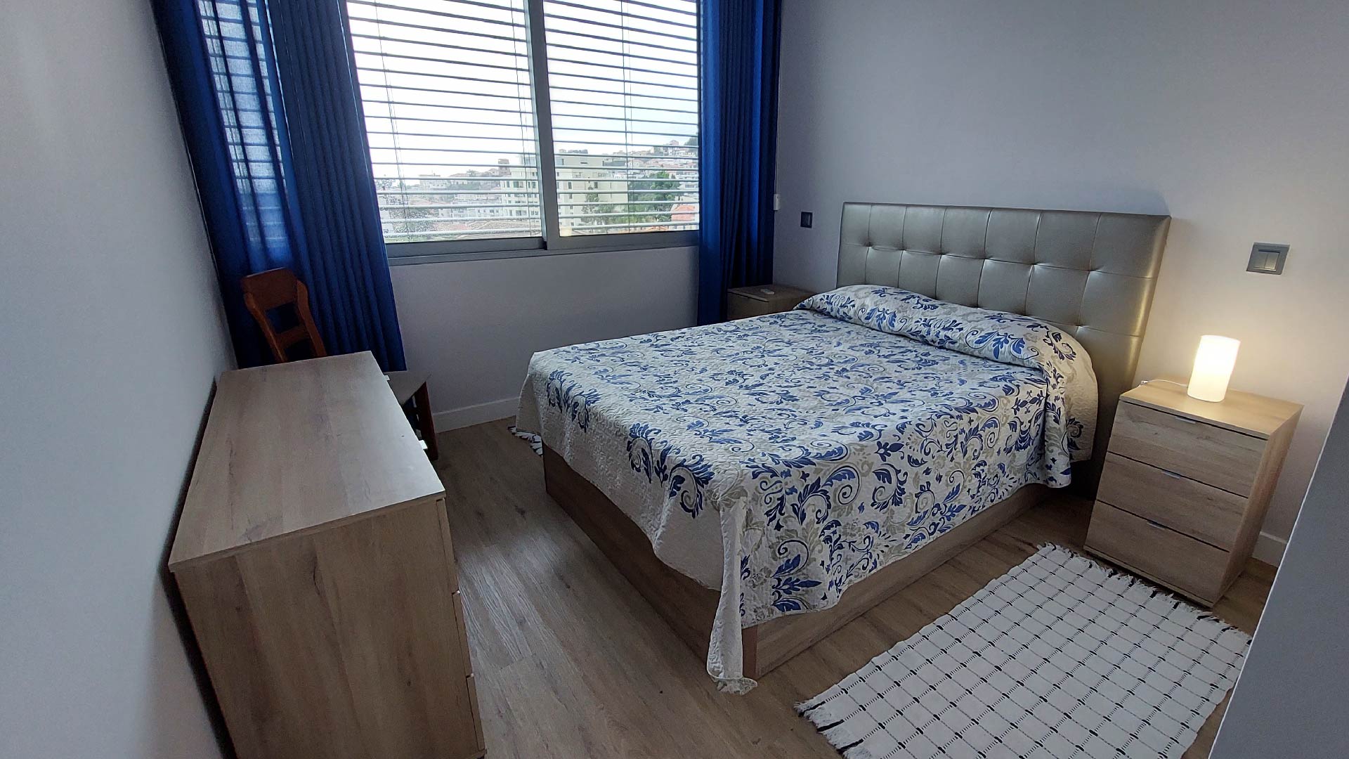 Big bed on the luxury suit, and extra Sofa with guest bed