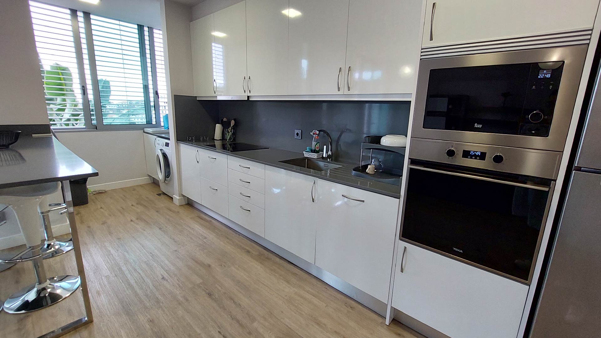 Big kitchen fully equipped, perfect for your big holiday